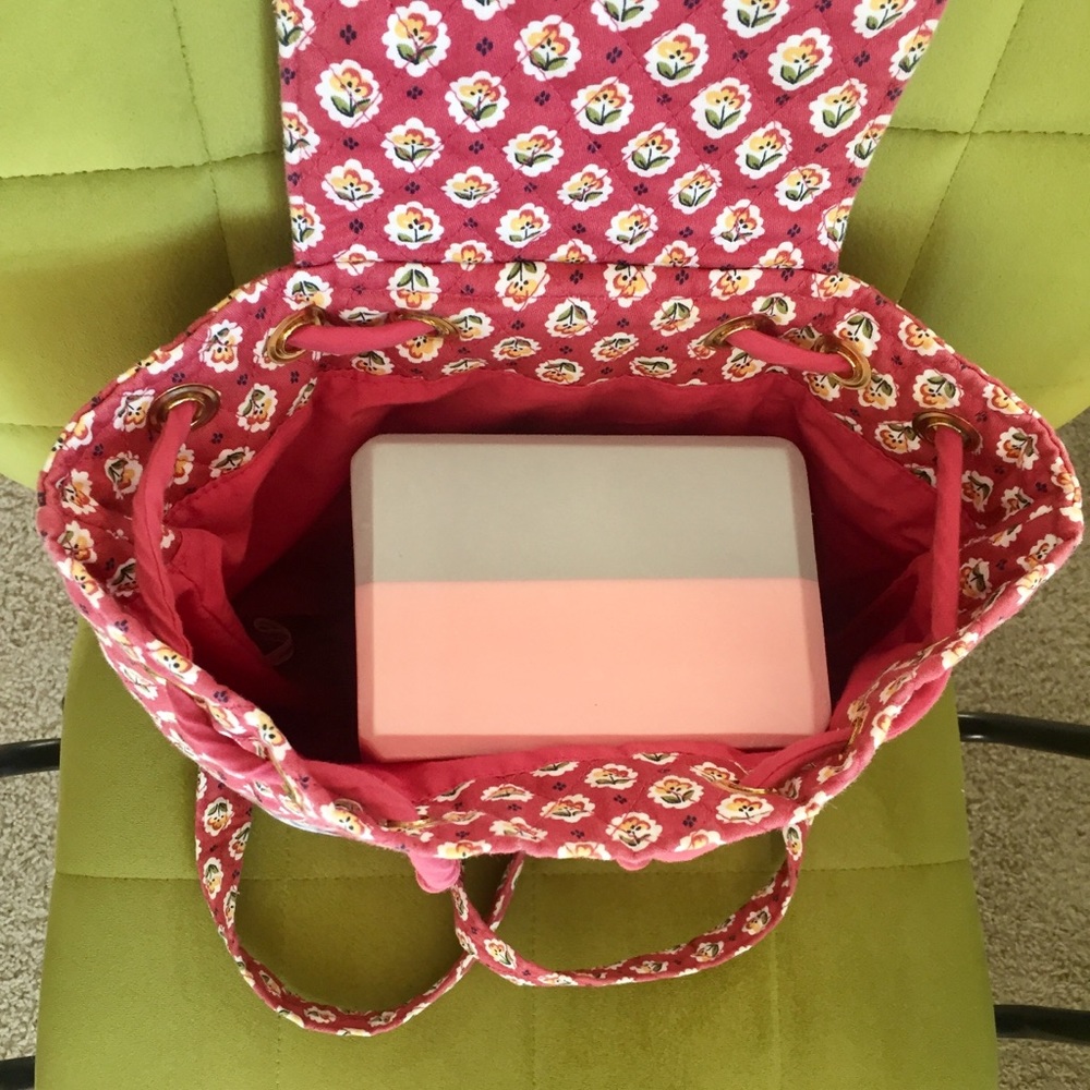 🌸Quilted Backpack - Picture 7 of 12